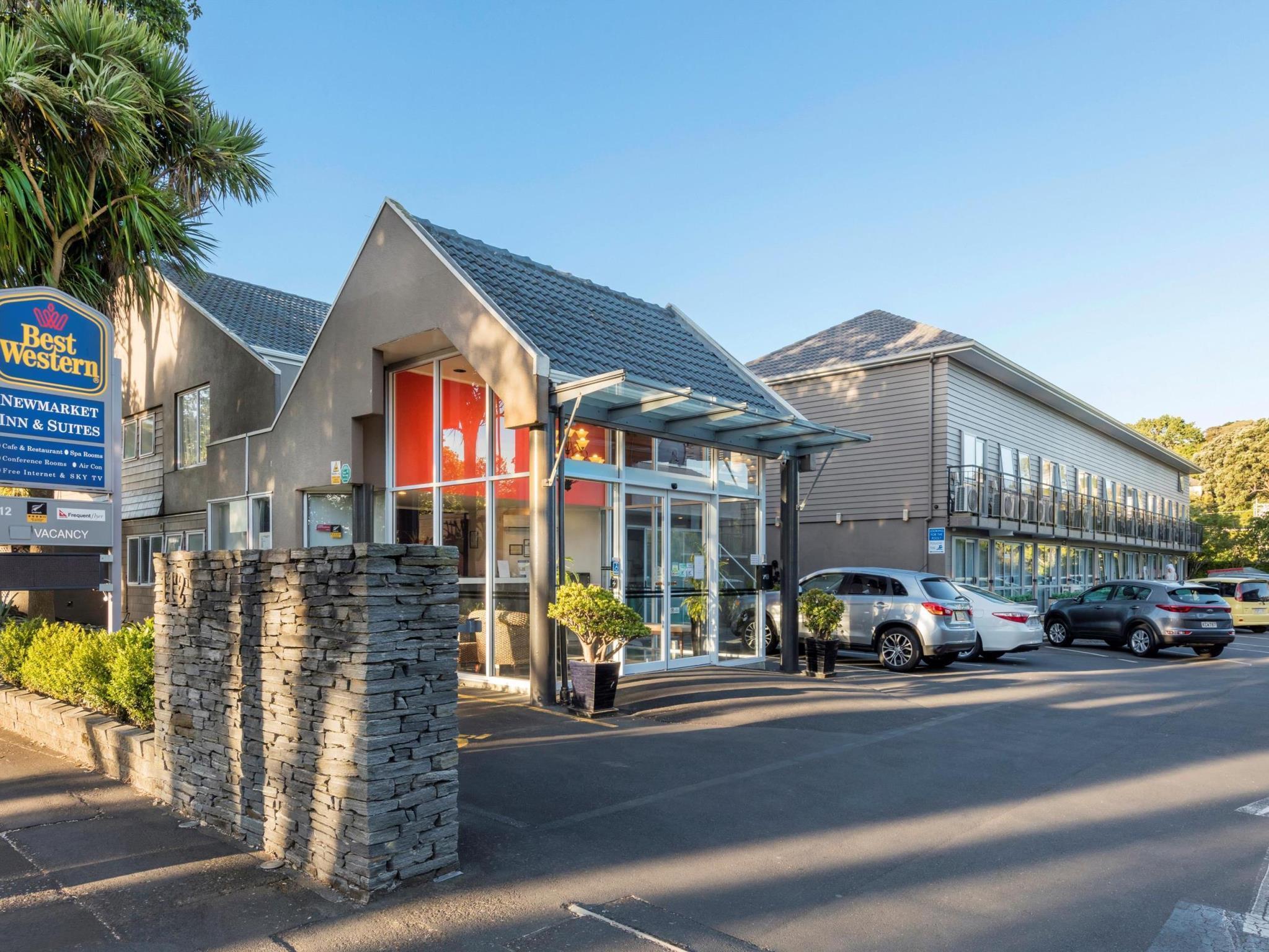 Best Western Newmarket Inn & Suites Окленд Экстерьер фото