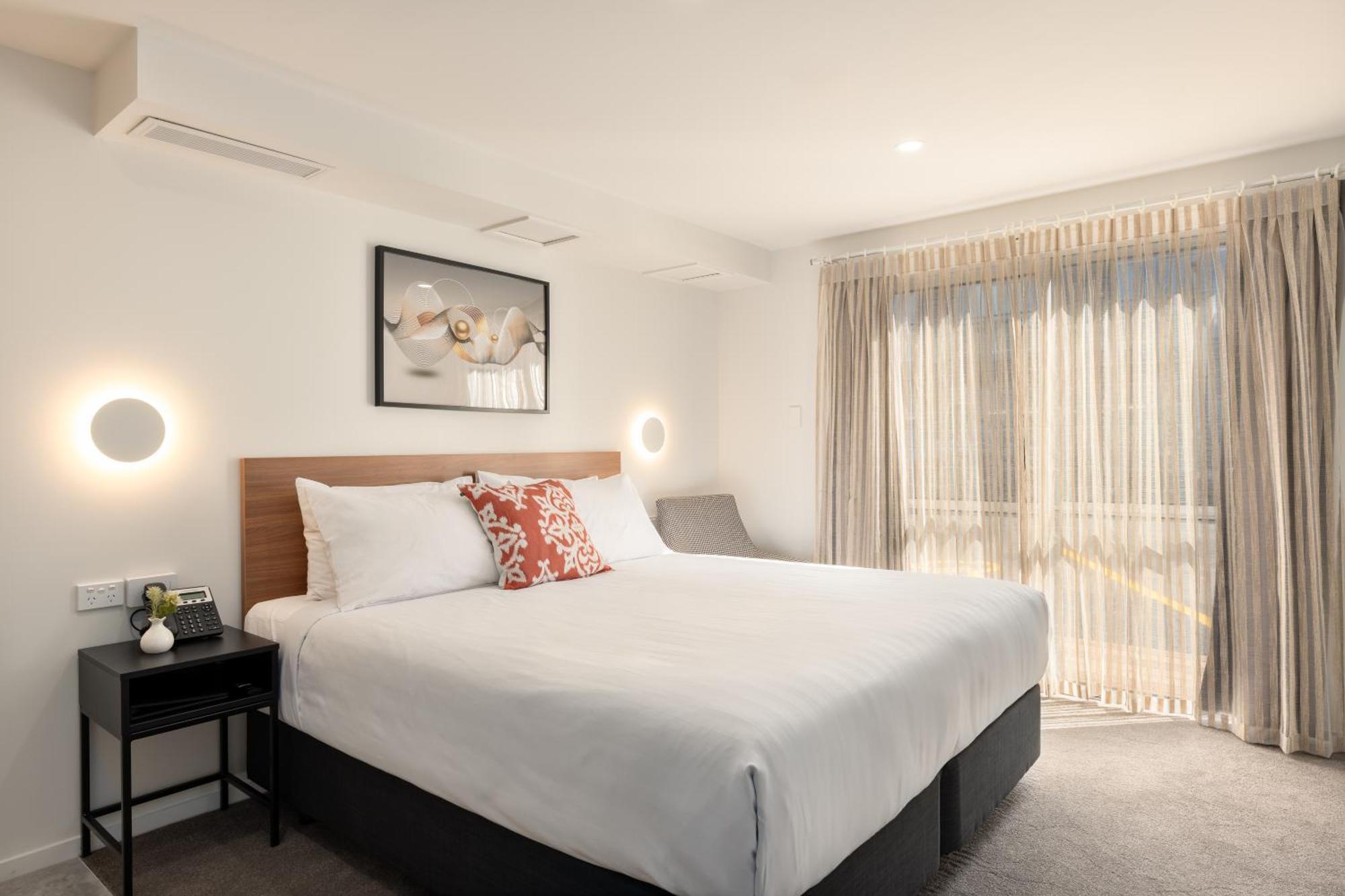Best Western Newmarket Inn & Suites Окленд Экстерьер фото