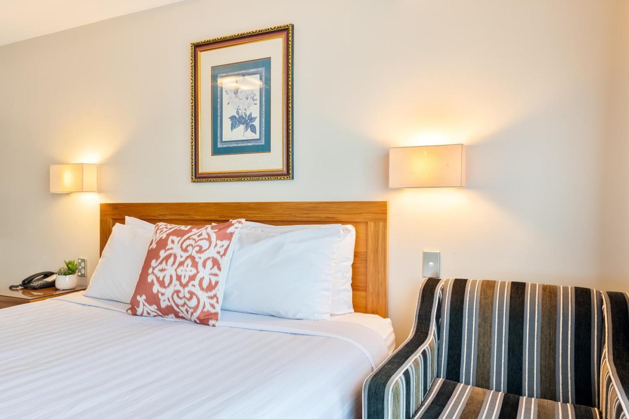 Best Western Newmarket Inn & Suites Окленд Экстерьер фото