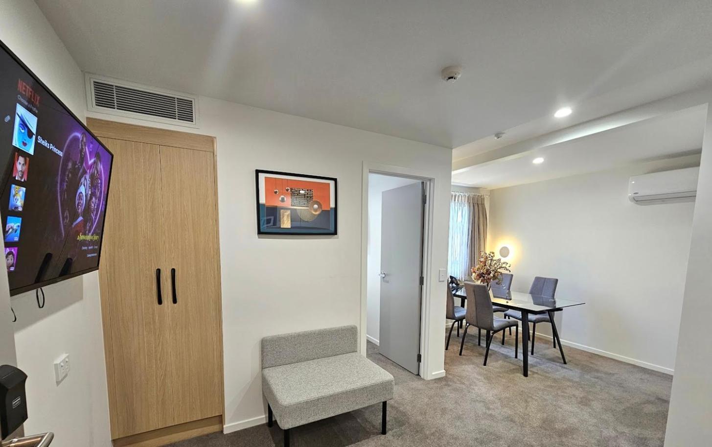Best Western Newmarket Inn & Suites Окленд Экстерьер фото
