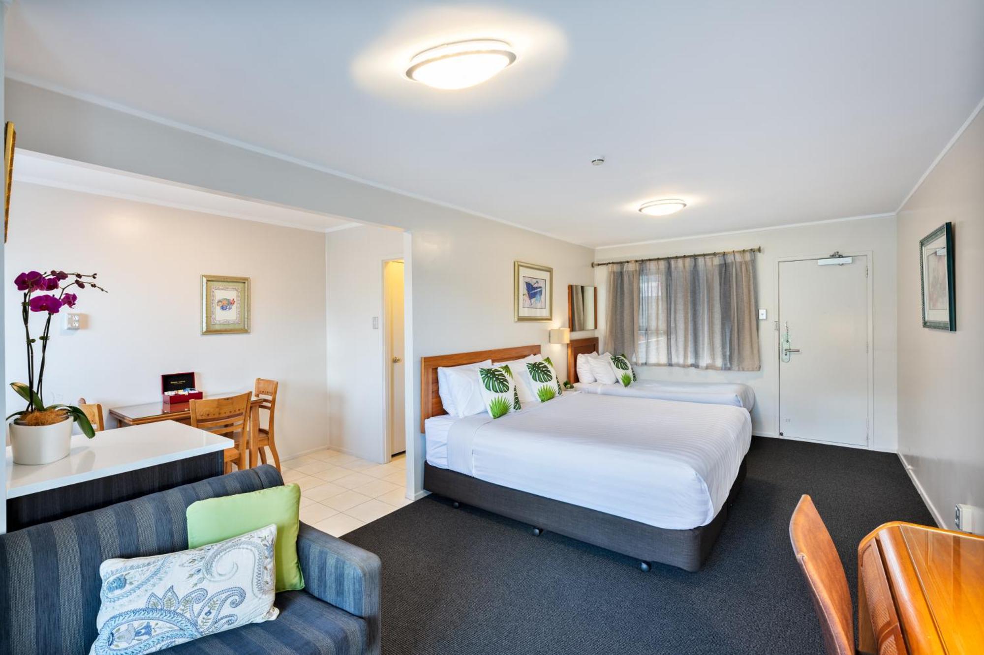 Best Western Newmarket Inn & Suites Окленд Экстерьер фото