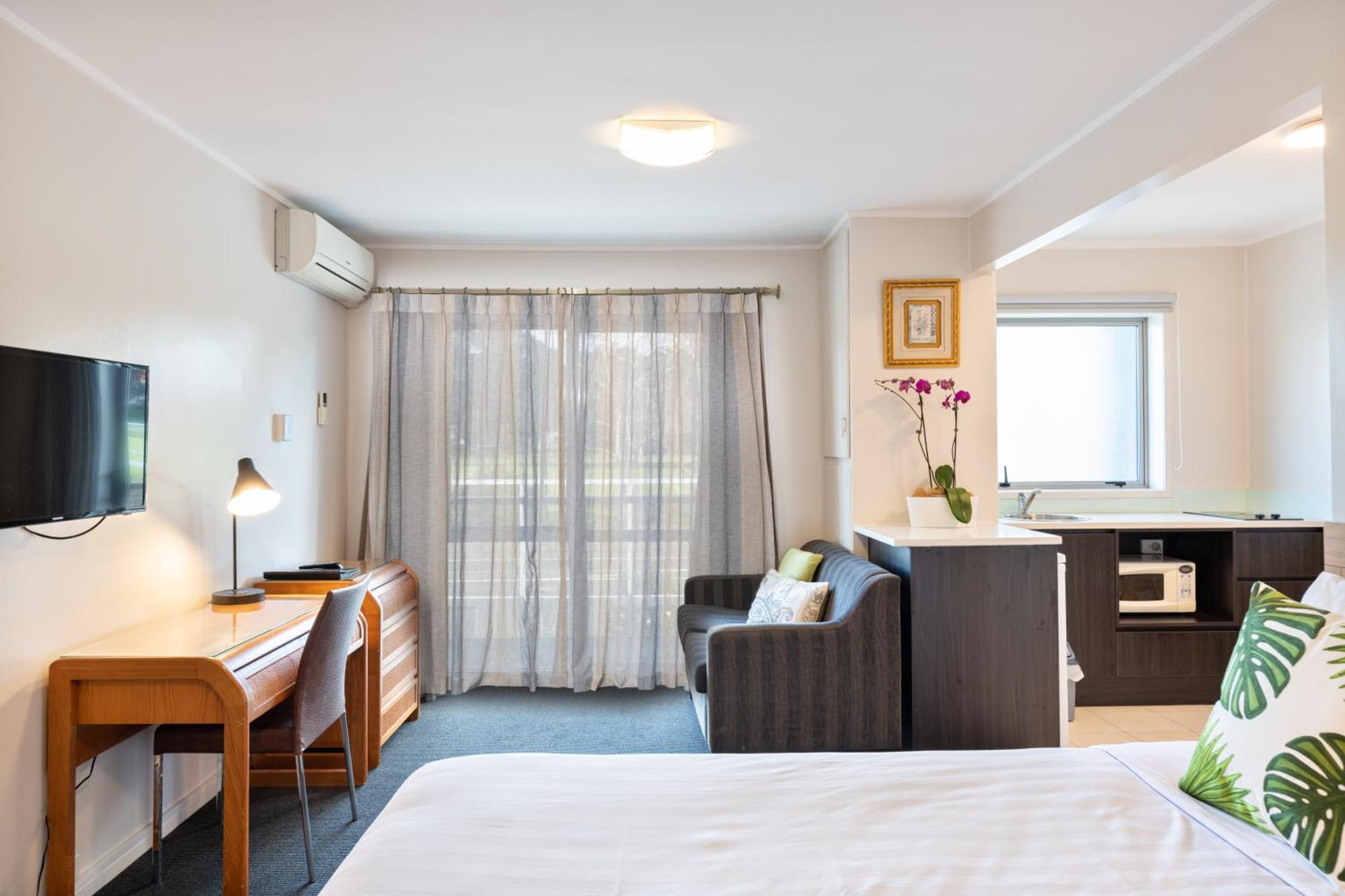 Best Western Newmarket Inn & Suites Окленд Экстерьер фото